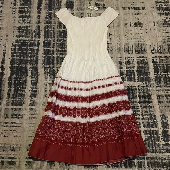 Max Studio Dresses & Skirts - NWT Max Studio Dress